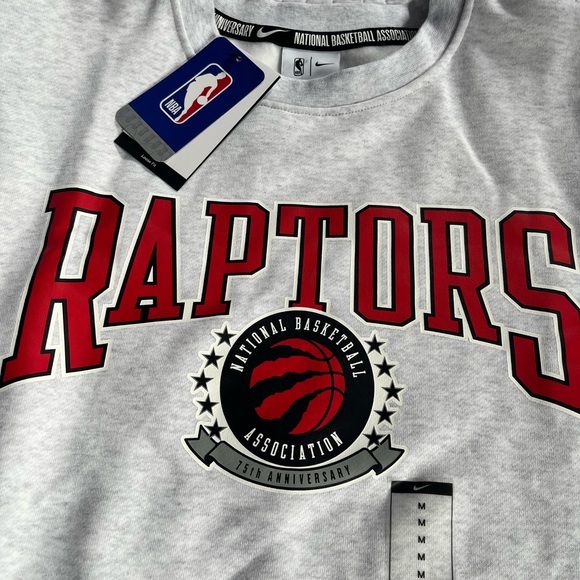 Toronto Raptors Courtside Size M
Men's Nike NBA FleeceCrew Sweatshirt - Picture 5 of 11